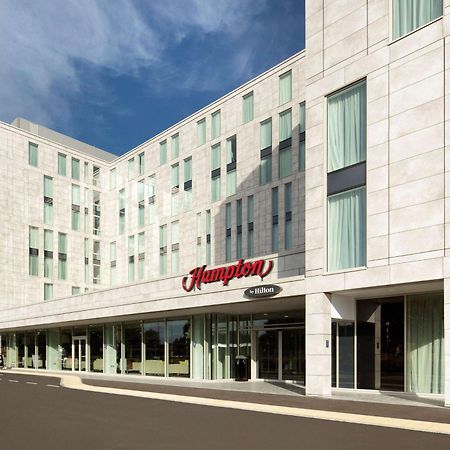 מלון סטאנסטד מאונטפיצ'ט Hampton By Hilton London Stansted Airport מראה חיצוני תמונה